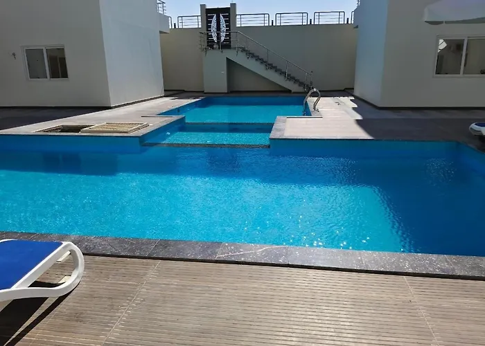 Peaks - La Vista One Bedroom Pool View * الغردقة