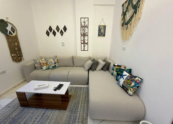 Peaks - La Vista One Bedroom Pool View * 洪加達