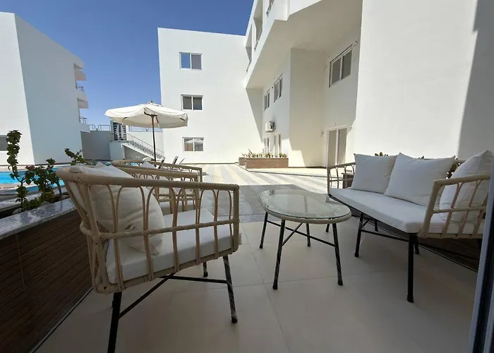 Peaks - La Vista One Bedroom Pool View