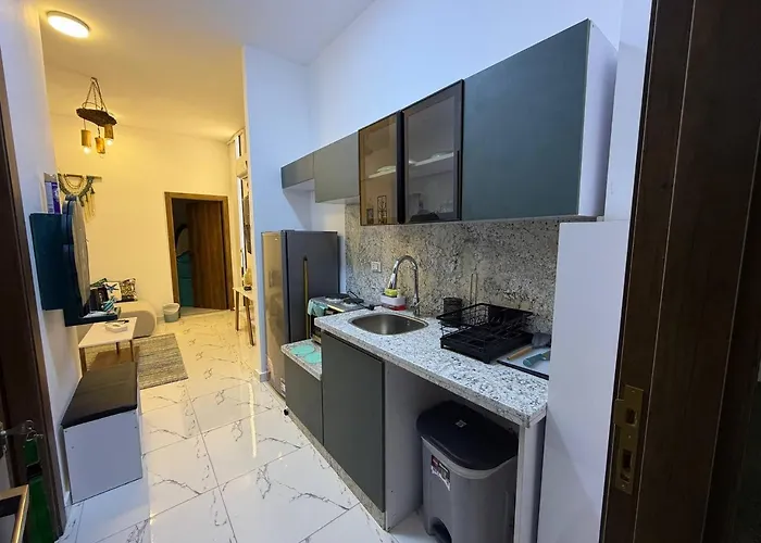 Peaks - La Vista One Bedroom Pool View 公寓 洪加達