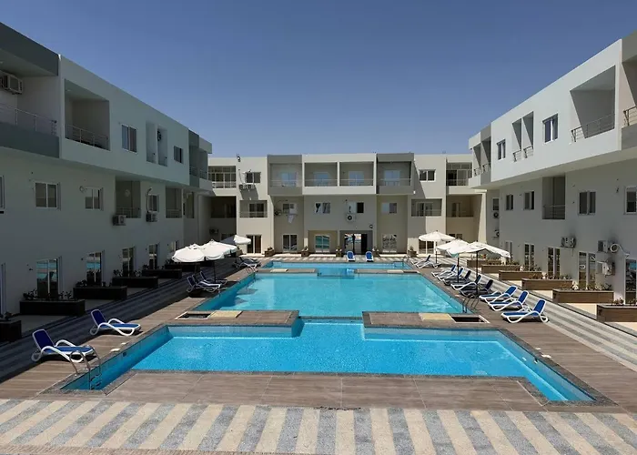 Peaks - La Vista One Bedroom Pool View * 洪加達
