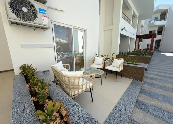 Peaks - La Vista One Bedroom Pool View *