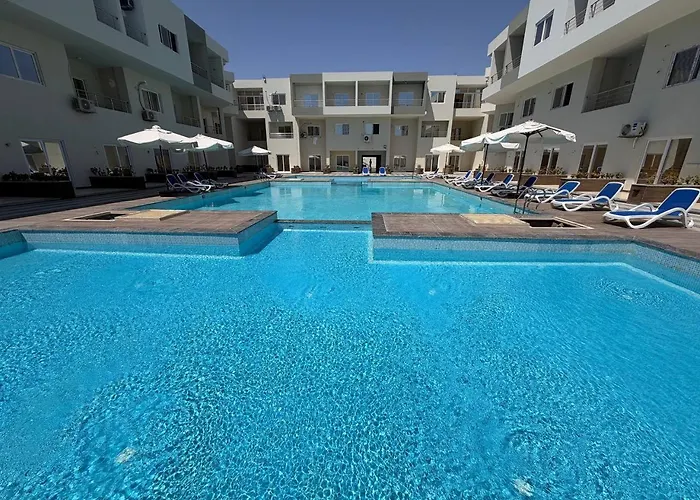 Peaks - La Vista One Bedroom Pool View *